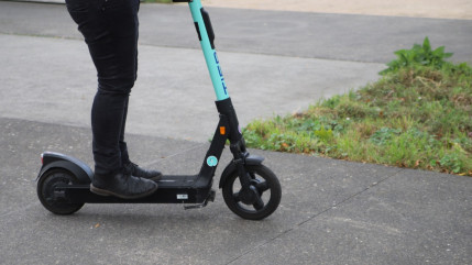 Le "violeur à la trottinette" de Grenoble toujours pas identifié : des dizaines de témoignages récoltés Le "violeur à la trottinette" de Grenoble toujours pas identifié : des dizaines de témoignages récoltés