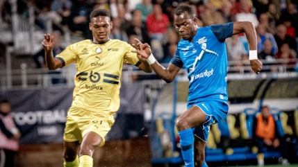 Pau-GF38 : Grenoble pris à son propre jeu s'incline pour la première fois (3-2) Pau-GF38 : Grenoble pris à son propre jeu s'incline pour la première fois (3-2)