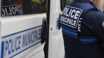 Policiers municipaux de Grenoble punis pour une course-poursuite : la justice suspend une sanction de la Ville Policiers municipaux de Grenoble punis pour une course-poursuite : la justice suspend une sanction de la Ville