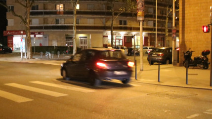 Près de Grenoble : elle patiente au feu rouge, sa voiture prend une balle perdue Près de Grenoble : elle patiente au feu rouge, sa voiture prend une balle perdue