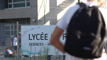 Près de Grenoble : un tir de mortier d'artifice en pleine récréation, trois élèves blessés Près de Grenoble : un tir de mortier d'artifice en pleine récréation, trois élèves blessés