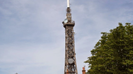 Près de Grenoble : une antenne-relais victime d’un incendie criminel ?