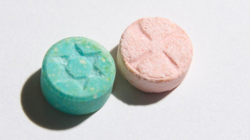 Interpellé aux Deux-Alpes en festival, il écope d’un an de prison ferme pour trafic de drogues